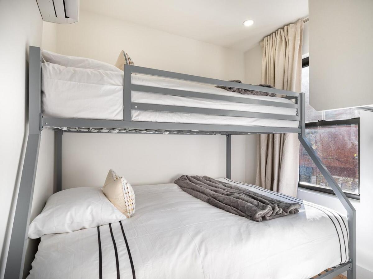 Three-bedroom Next To Bedford Ave L Subway Pangsapuri